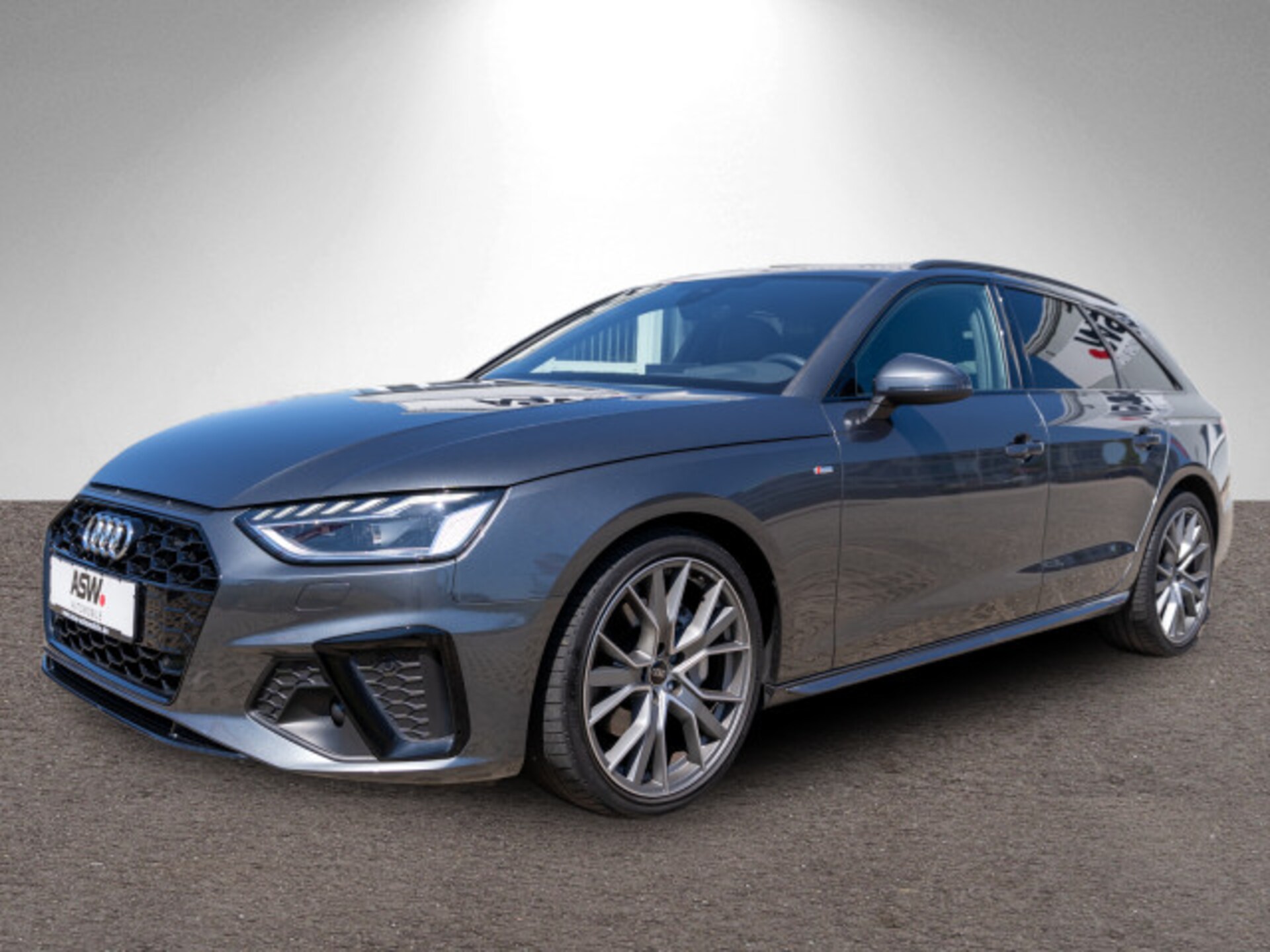 Audi A4 Avant S line