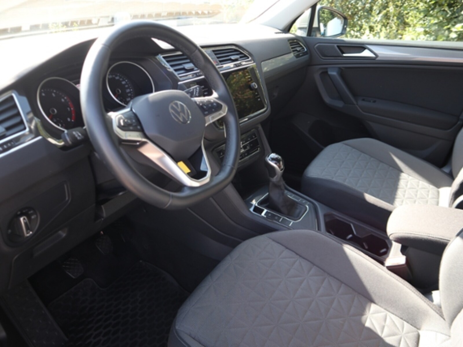 Volkswagen Tiguan – Bild 12