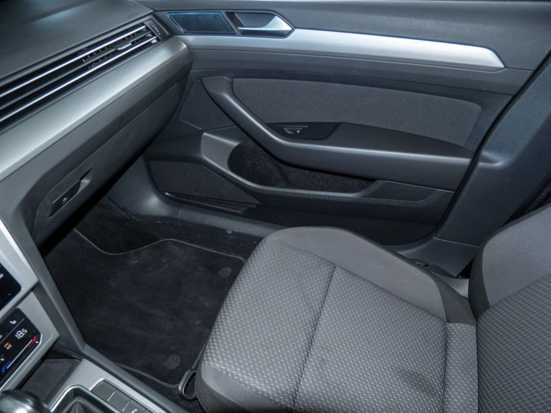 Volkswagen Passat Variant Conceptline