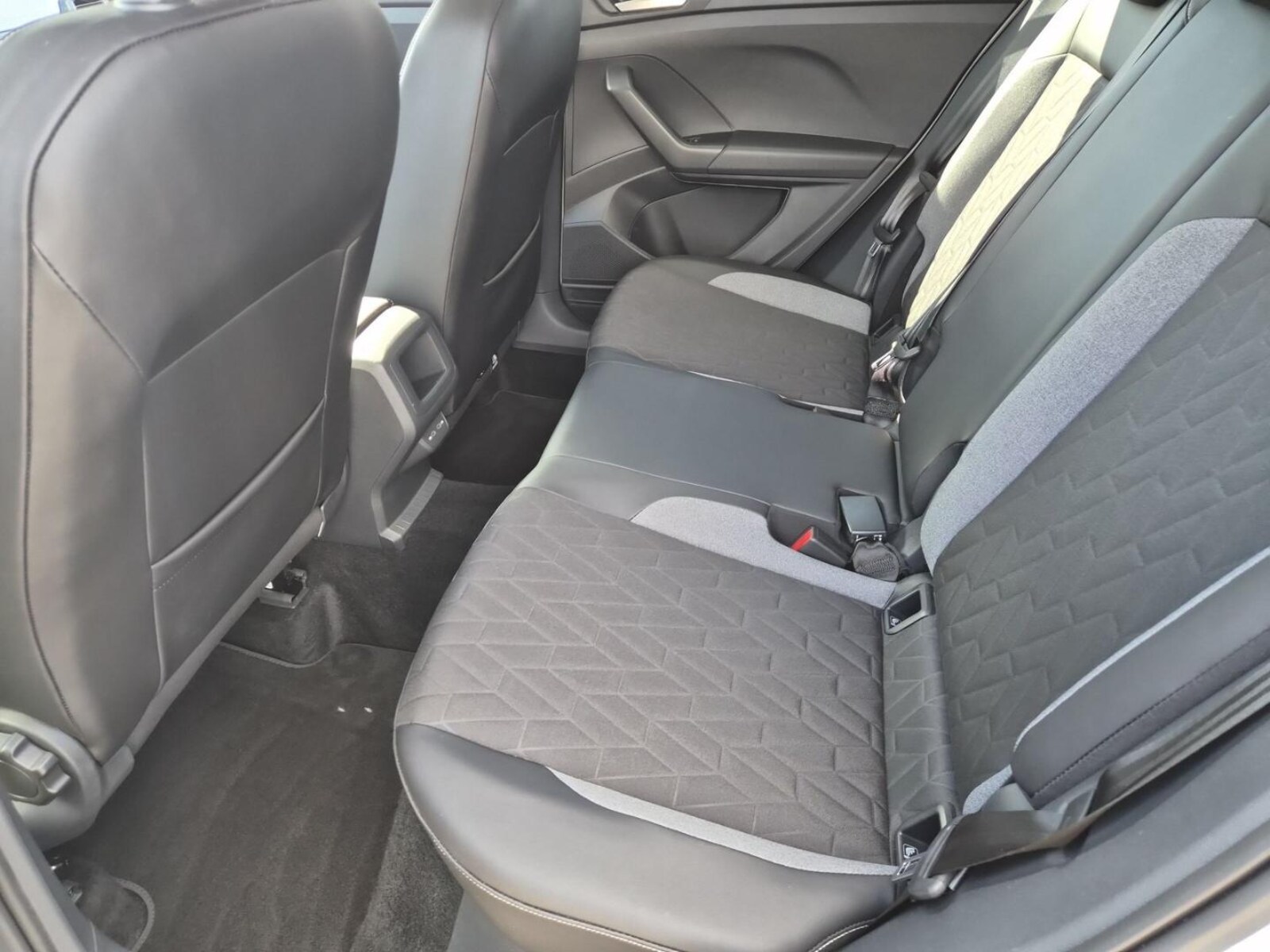Volkswagen T-Cross – Bild 14