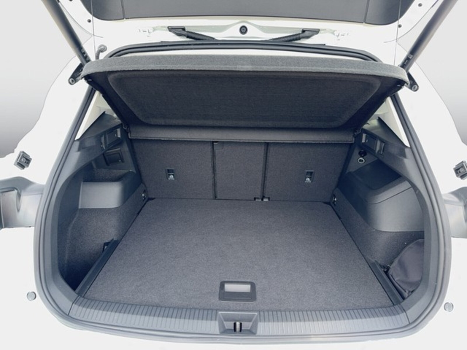 Volkswagen Tiguan – Bild 12