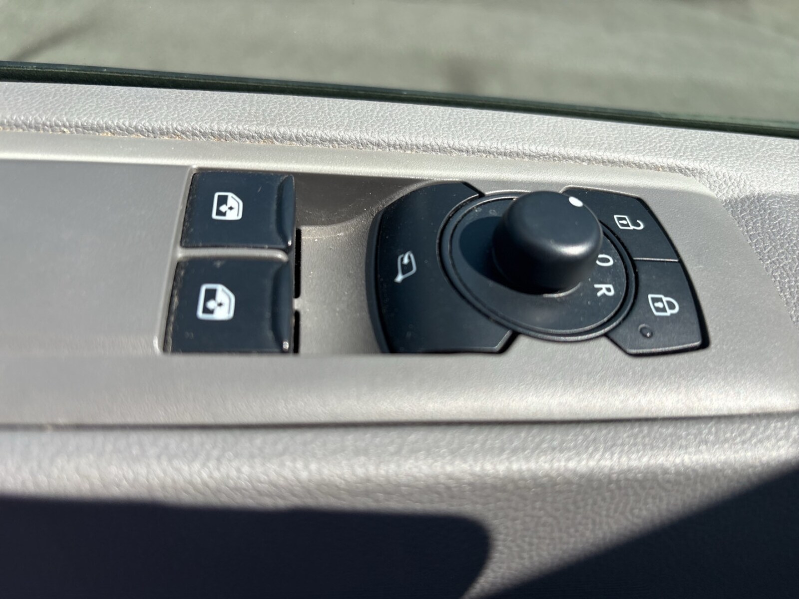 Volkswagen Transporter Kasten langer Radstand – Bild 13