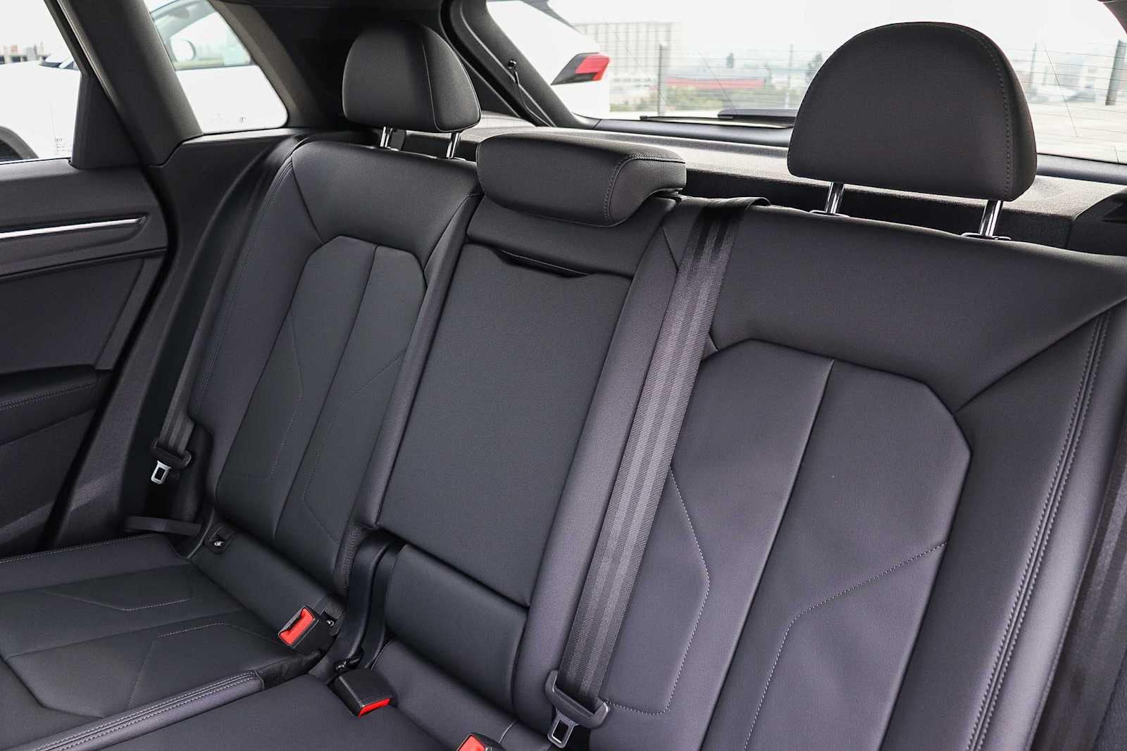 2025 Audi Q3 S Line Premium - Photo 23