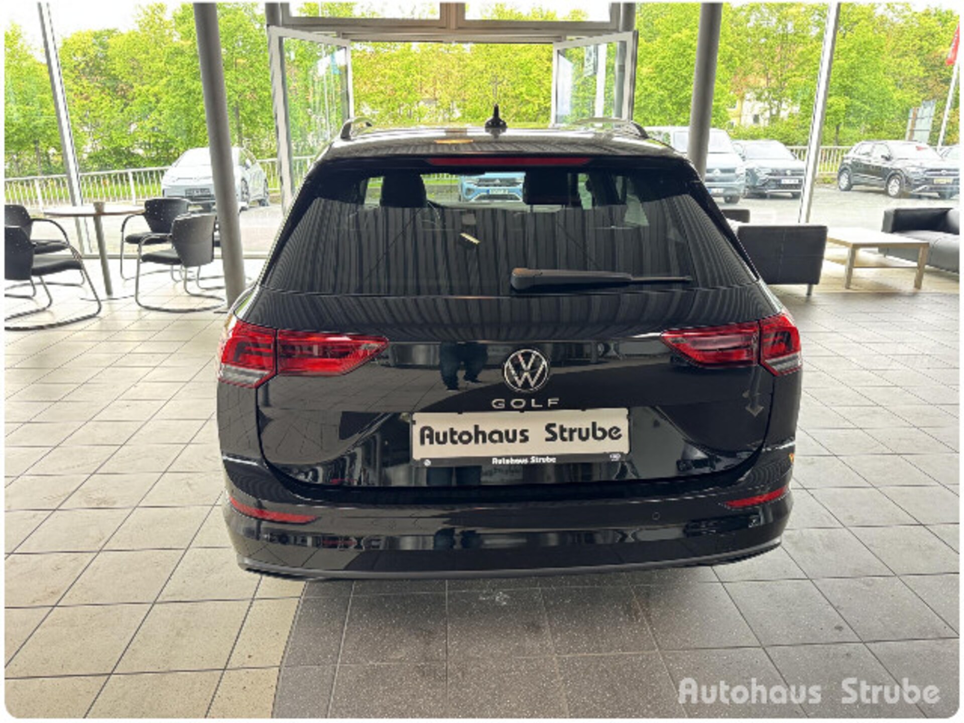 Volkswagen Golf Variant Life