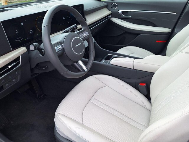 2025 Hyundai Sonata Hybrid Limited - Photo 10