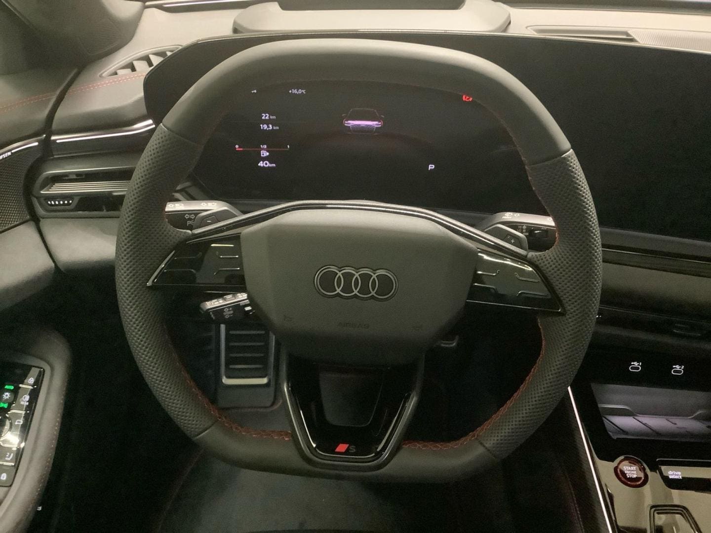 Bild über Audi A6 Avant TFSI quattro 270 kW S tronic - für weitere Informationen kontaktieren Sie den Audi Partner