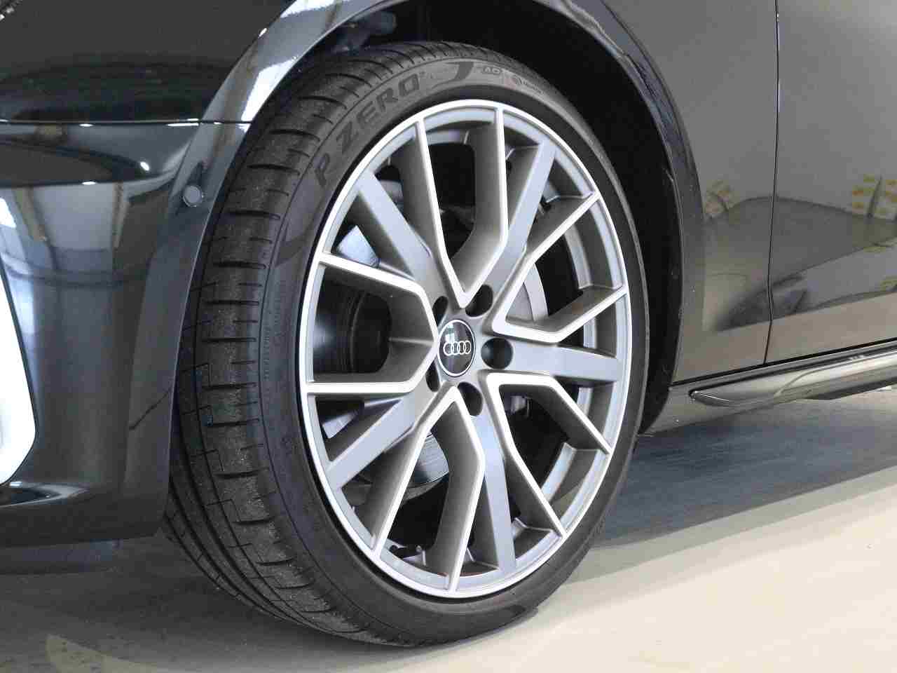 Image about Audi A4 Avant 40 TDI quattro S line