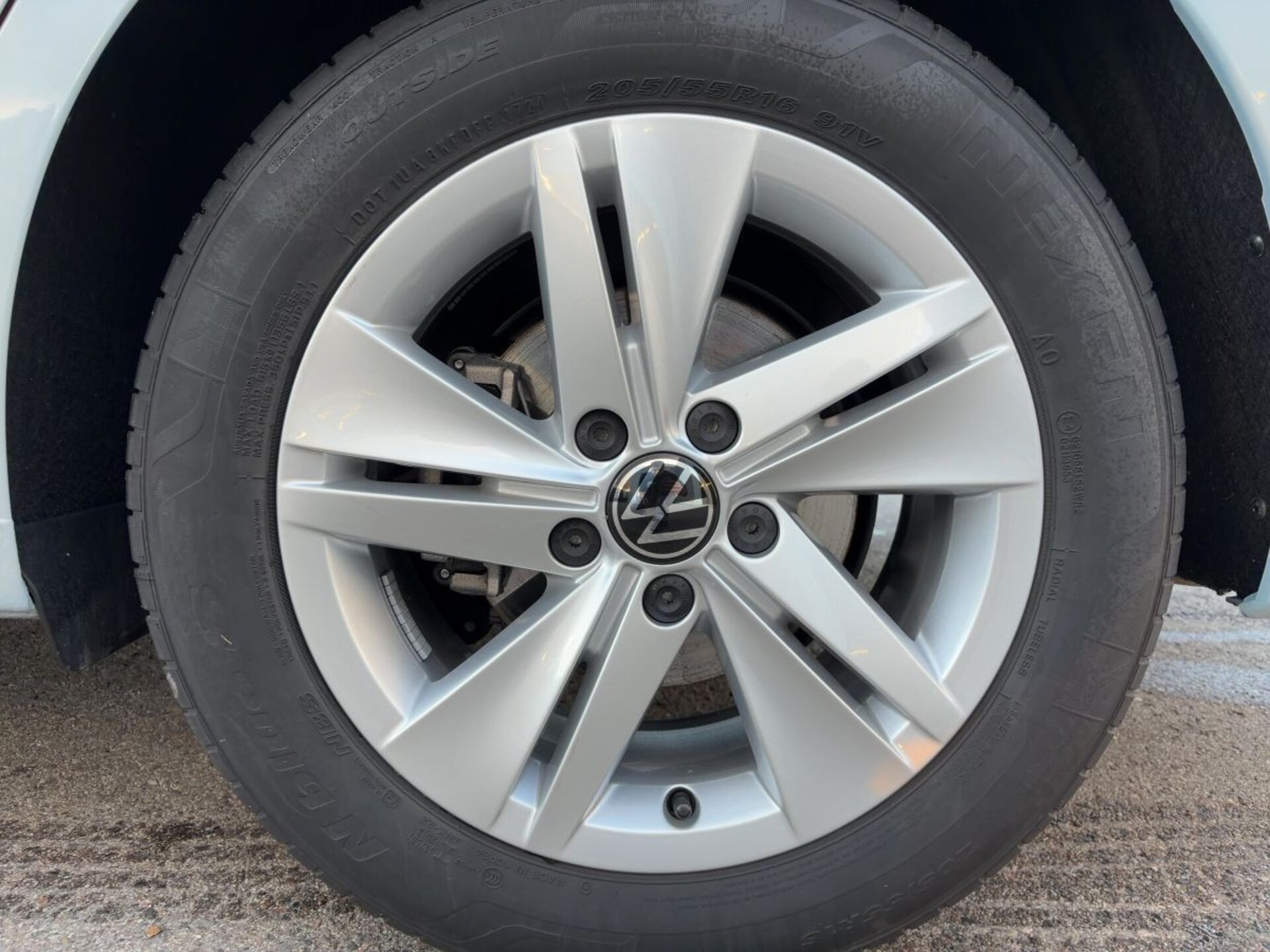 Volkswagen Golf Variant Life