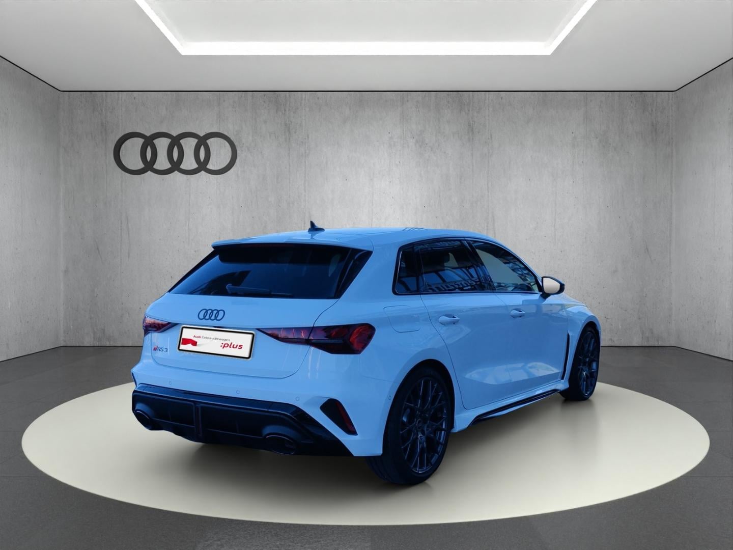 Bild über Audi RS 3 Sportback TFSI quattro 294 kW S tronic - für weitere Informationen kontaktieren Sie den Audi Partner