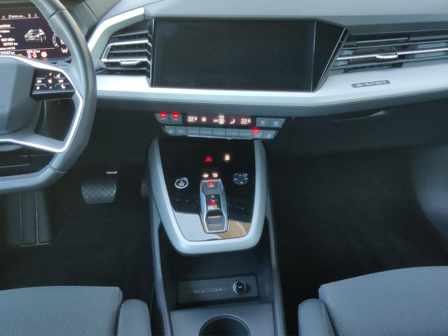 Bild über Audi Q4 e-tron 40 e-tron - für weitere Informationen kontaktieren Sie den Audi Partner