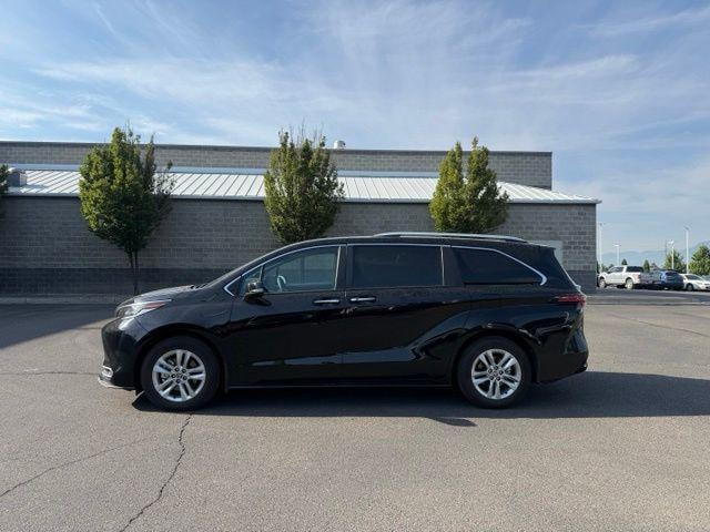 2025 Toyota Sienna