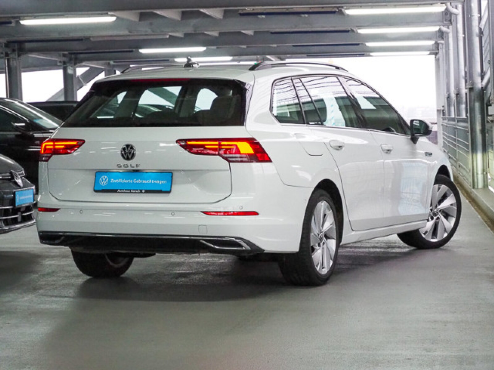 Volkswagen Golf Variant – Bild 4