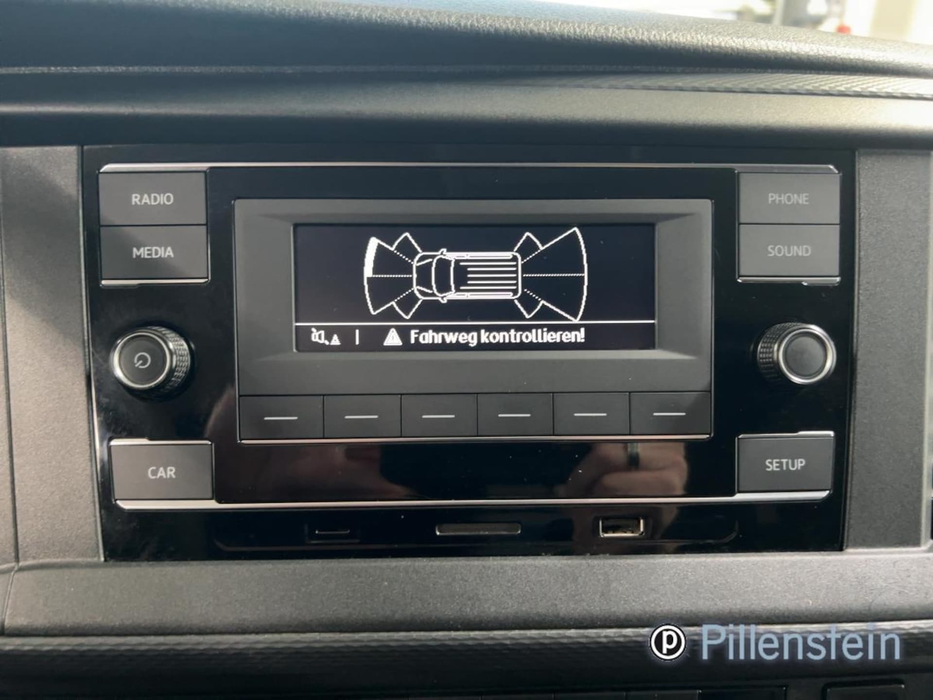 Volkswagen T6.1 Transporter Kasten langer Radstand
