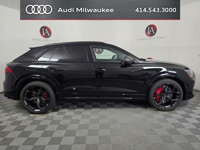 2026 Audi RS Q8 SUV performance