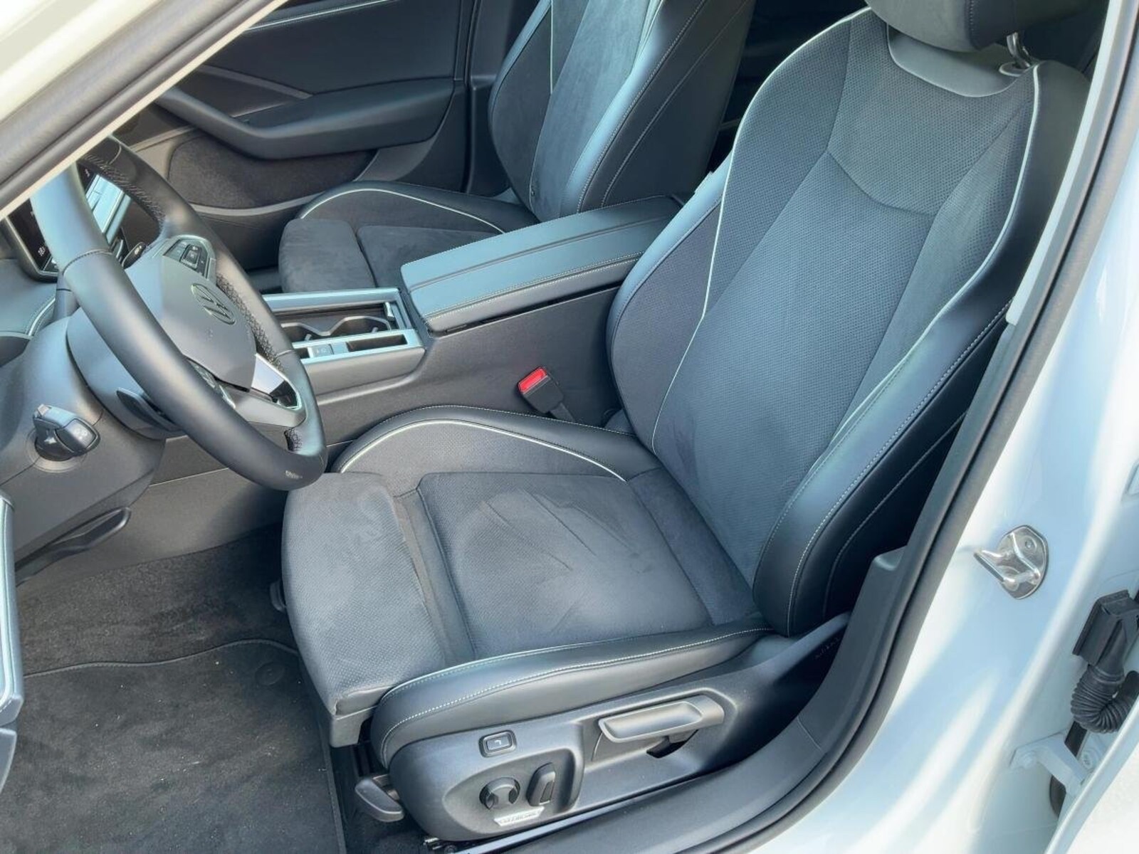 Volkswagen Passat – Bild 7