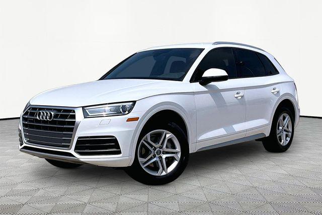 2018 Audi Q5 2.0T quattro S tronic Premium's photo