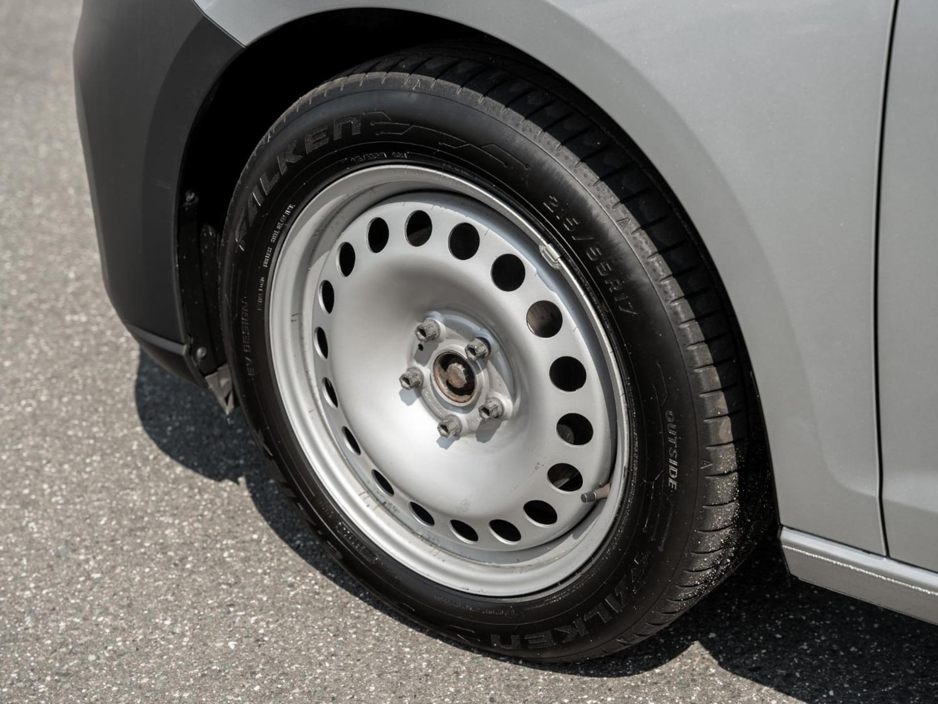 Volkswagen Caddy Maxi Basis-Modell