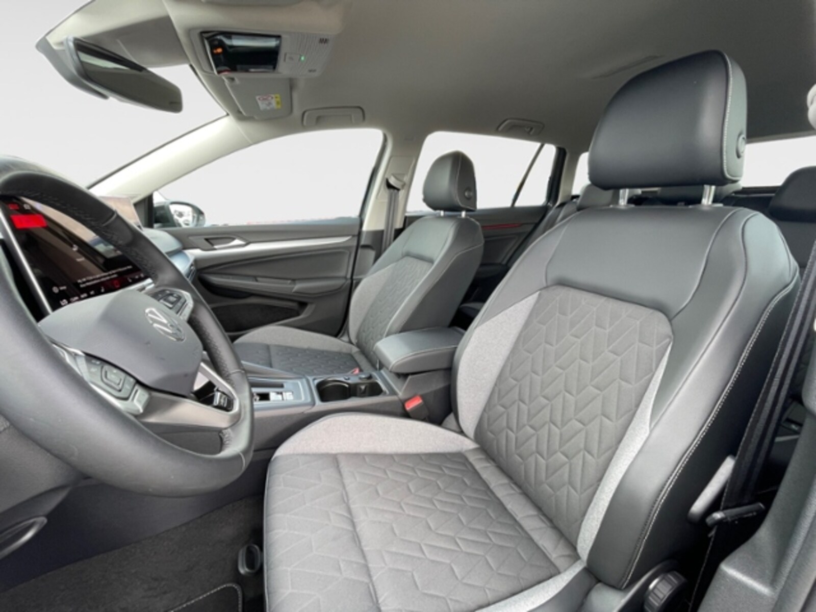 Volkswagen Golf Variant – Bild 8