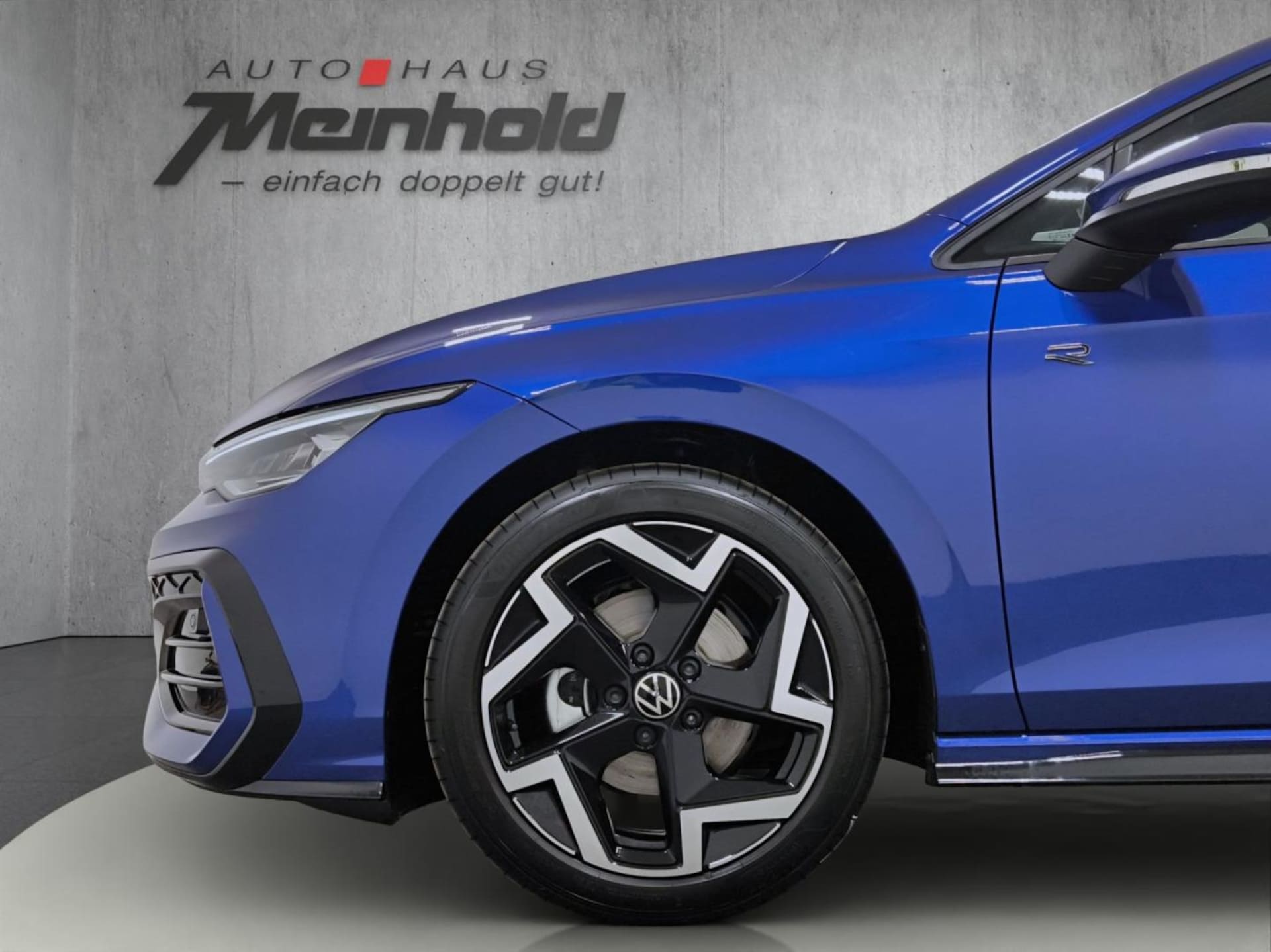 Volkswagen Golf R-Line