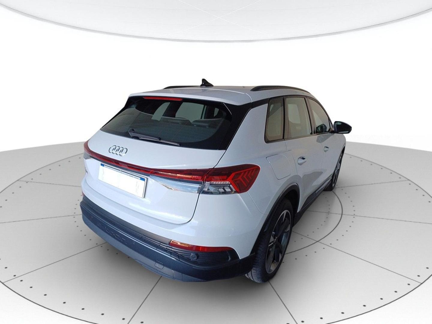 Immagine di Audi Q4 e-tron Business Advanced 40 e-tron 150,00 kW - Vista: for more details contact your dealer