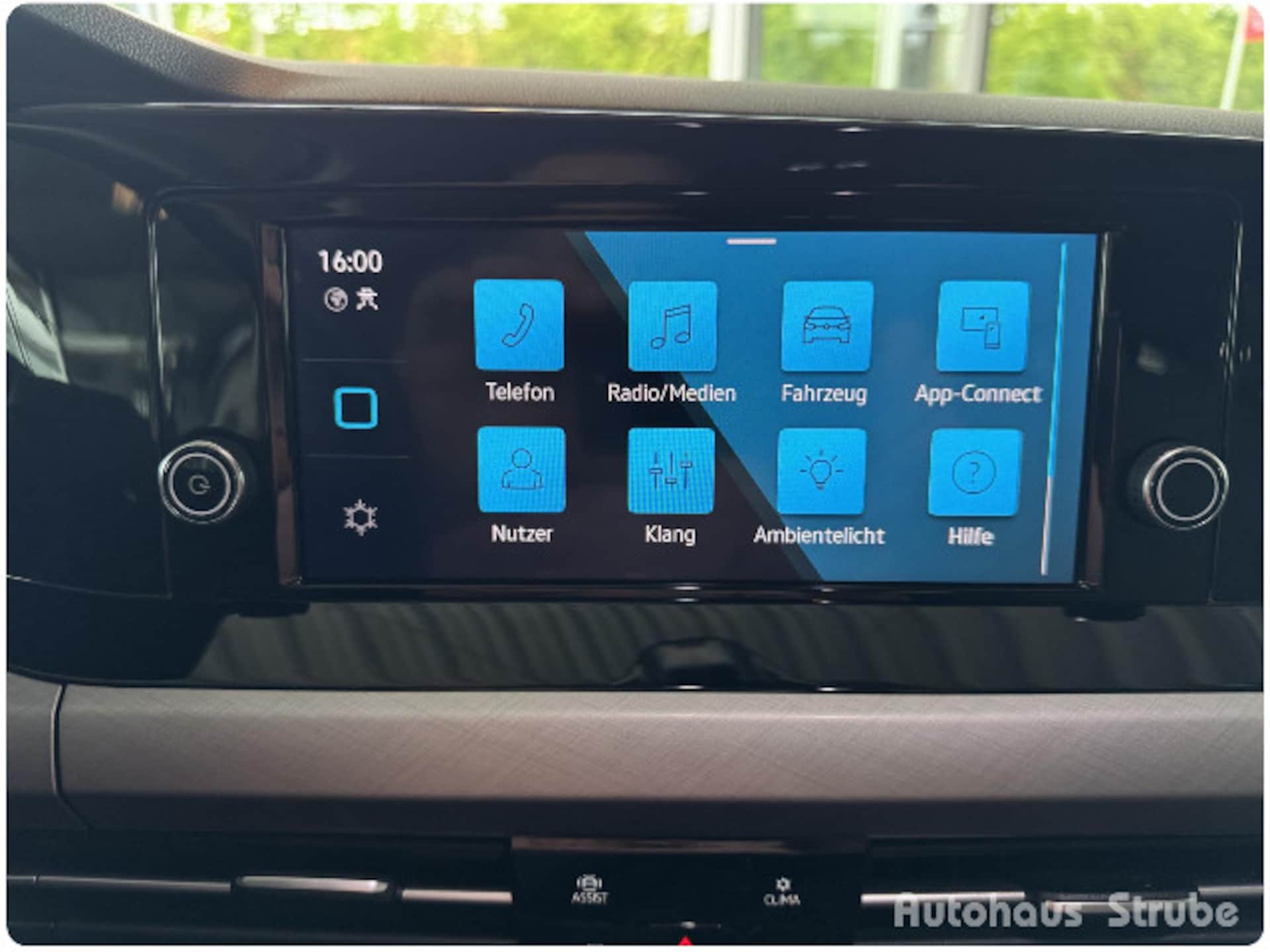 Volkswagen Golf Variant Life