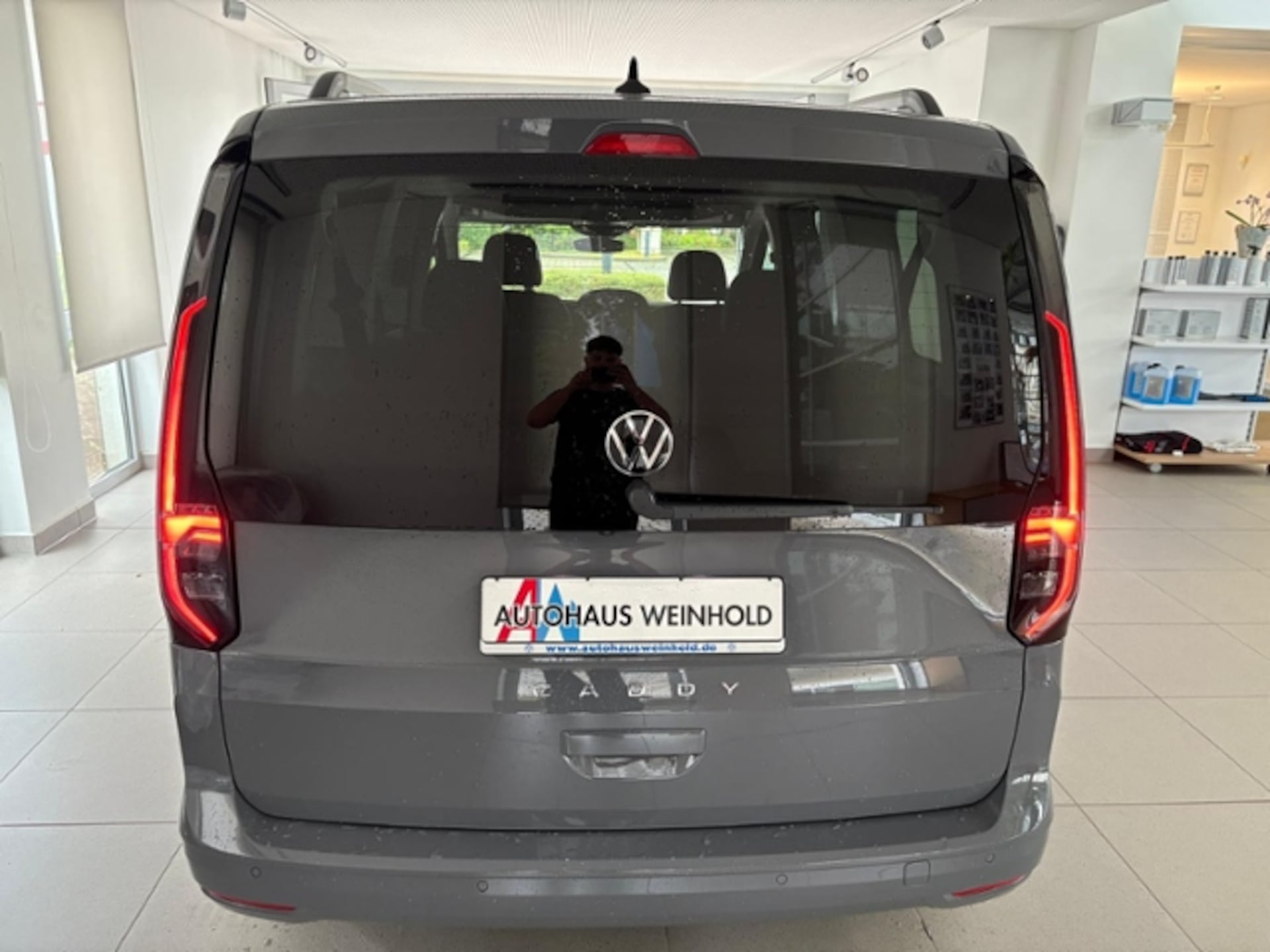 Volkswagen Caddy Maxi Basis-Modell