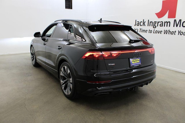 2026 Audi Q8