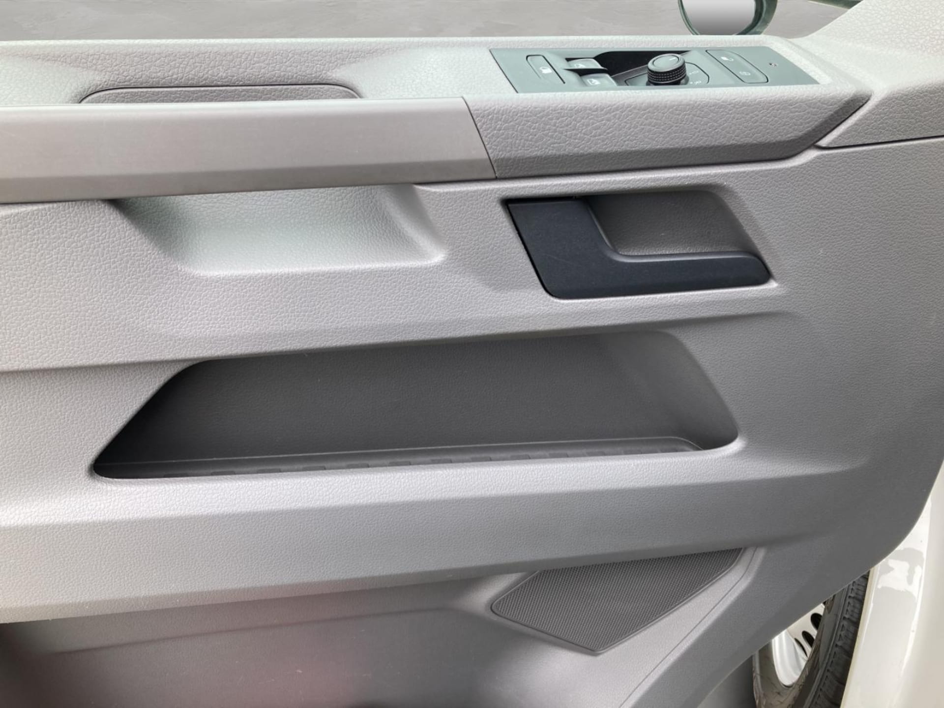 Volkswagen T6.1 Transporter Kasten kurzer Radstand