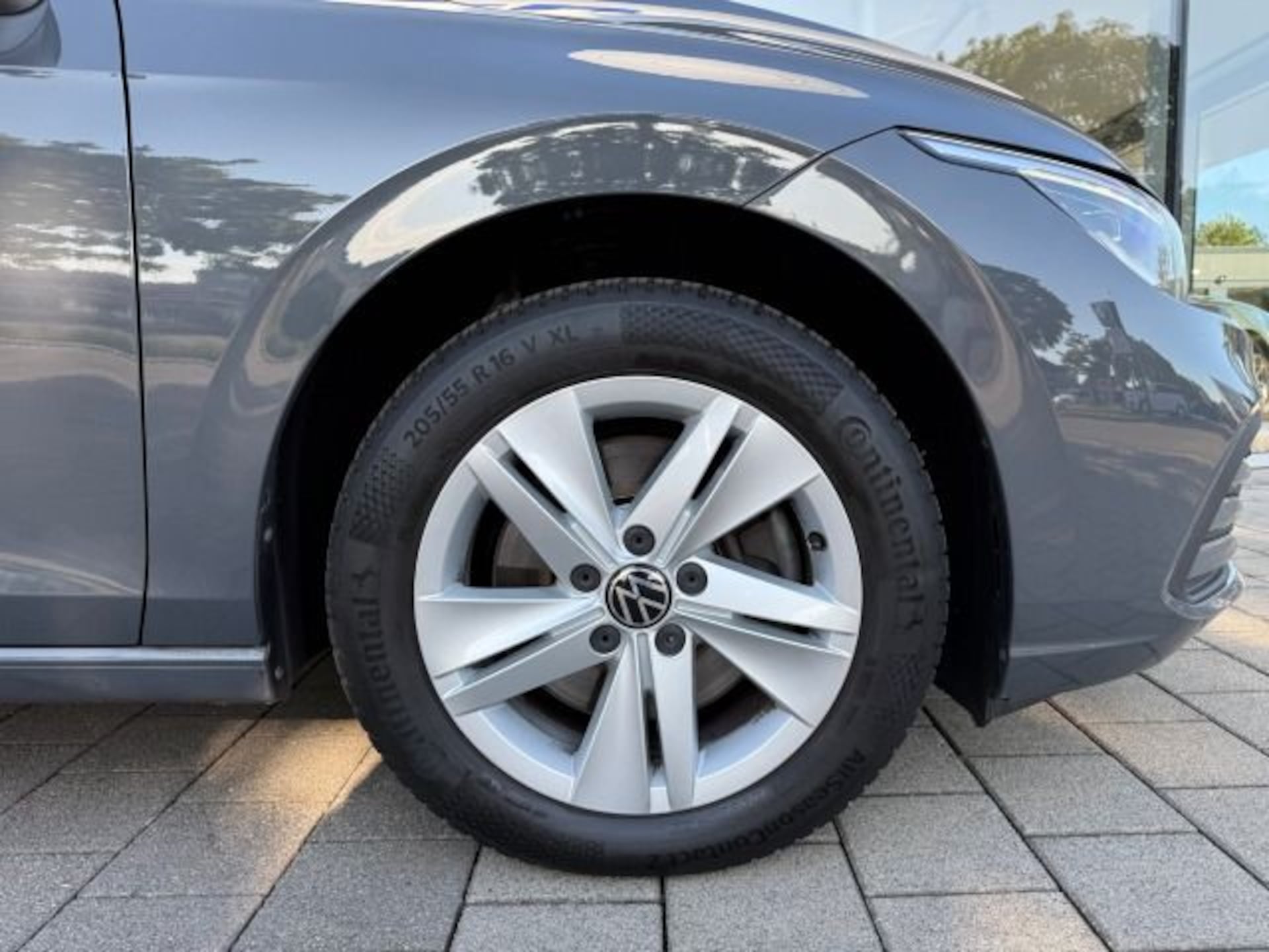 Volkswagen Golf Variant Life