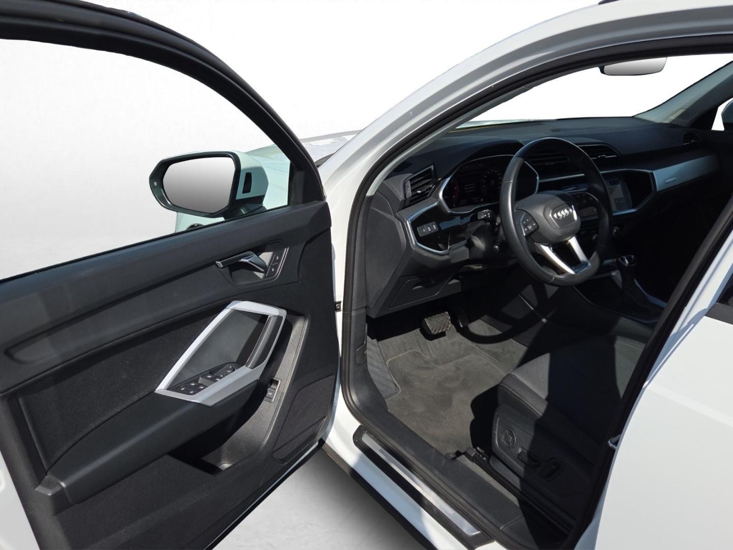 Bild über Audi Q3 advanced 35 TDI S tronic - für weitere Informationen kontaktieren Sie den Audi Partner