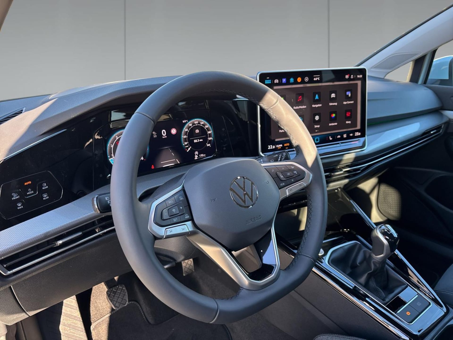 Volkswagen Golf Style