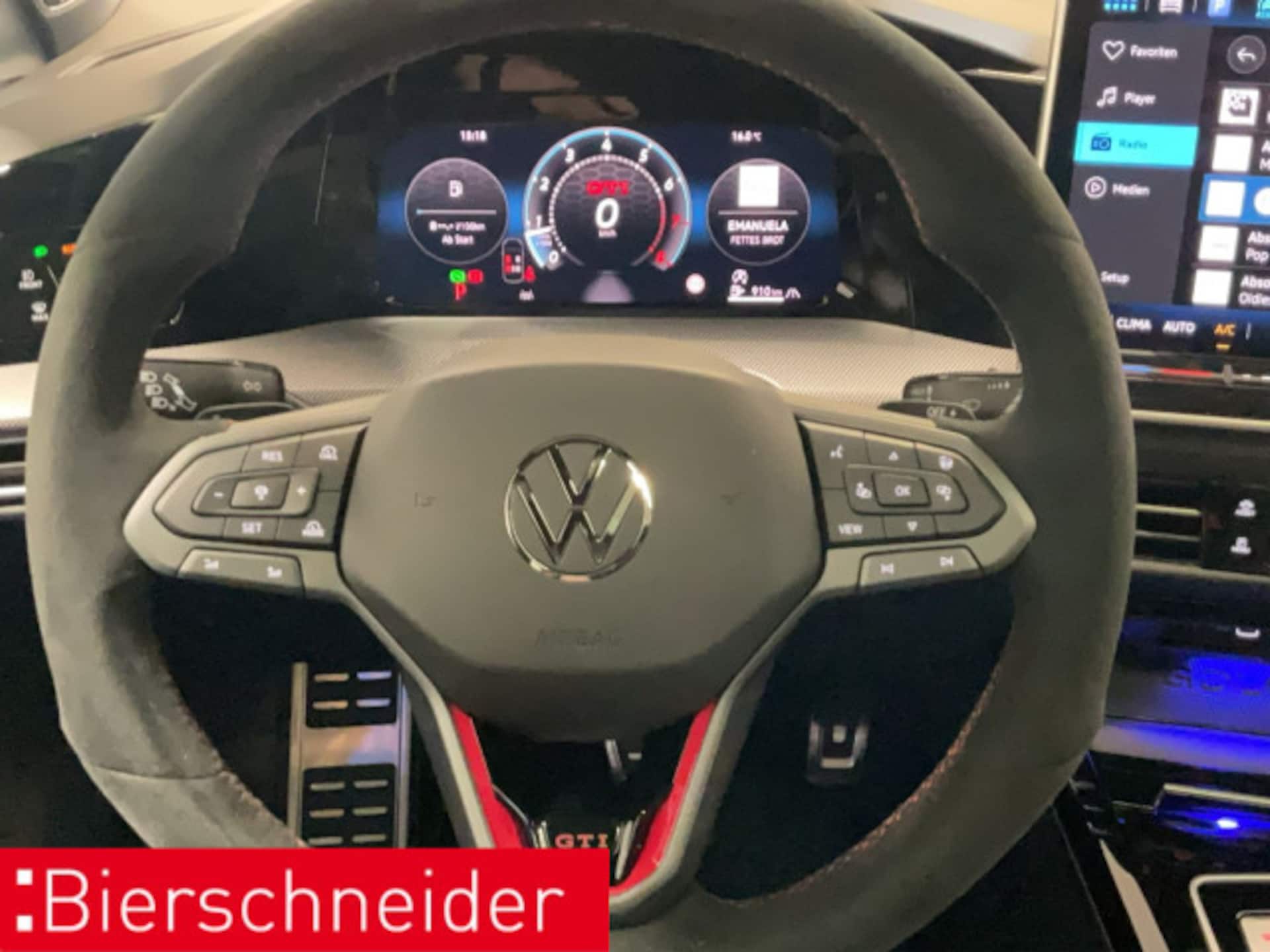 Volkswagen Golf GTI