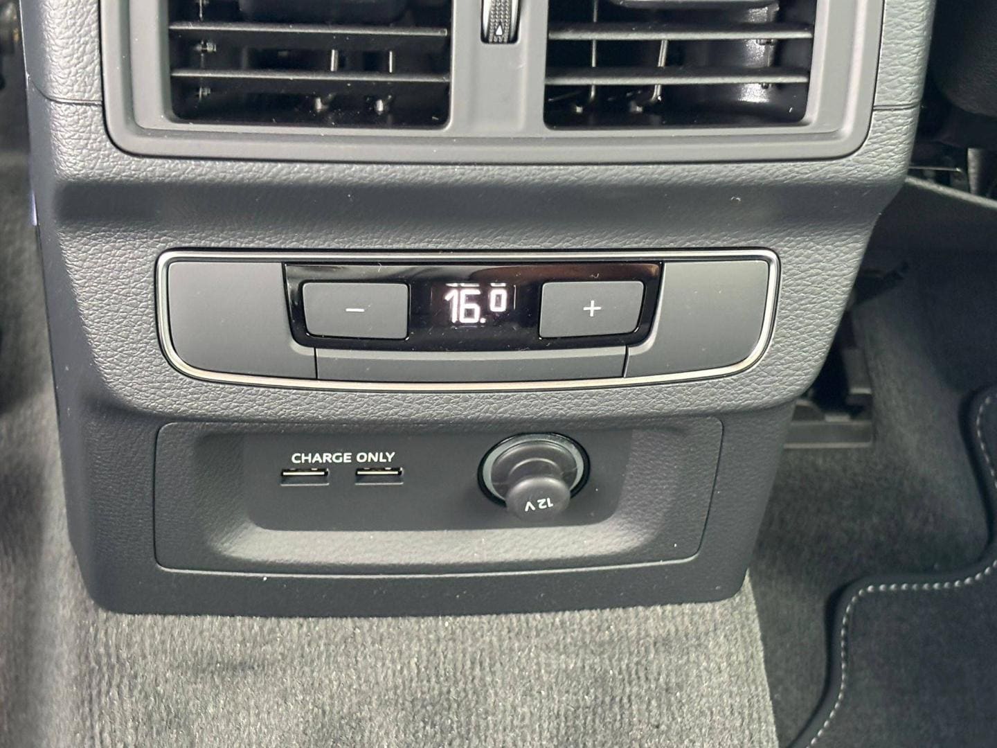 Image about Audi Q5 Sportback TFSI e Black Edition 50 TFSI e Hybride rechargeable quattro220(299)kW(ch)S tronic