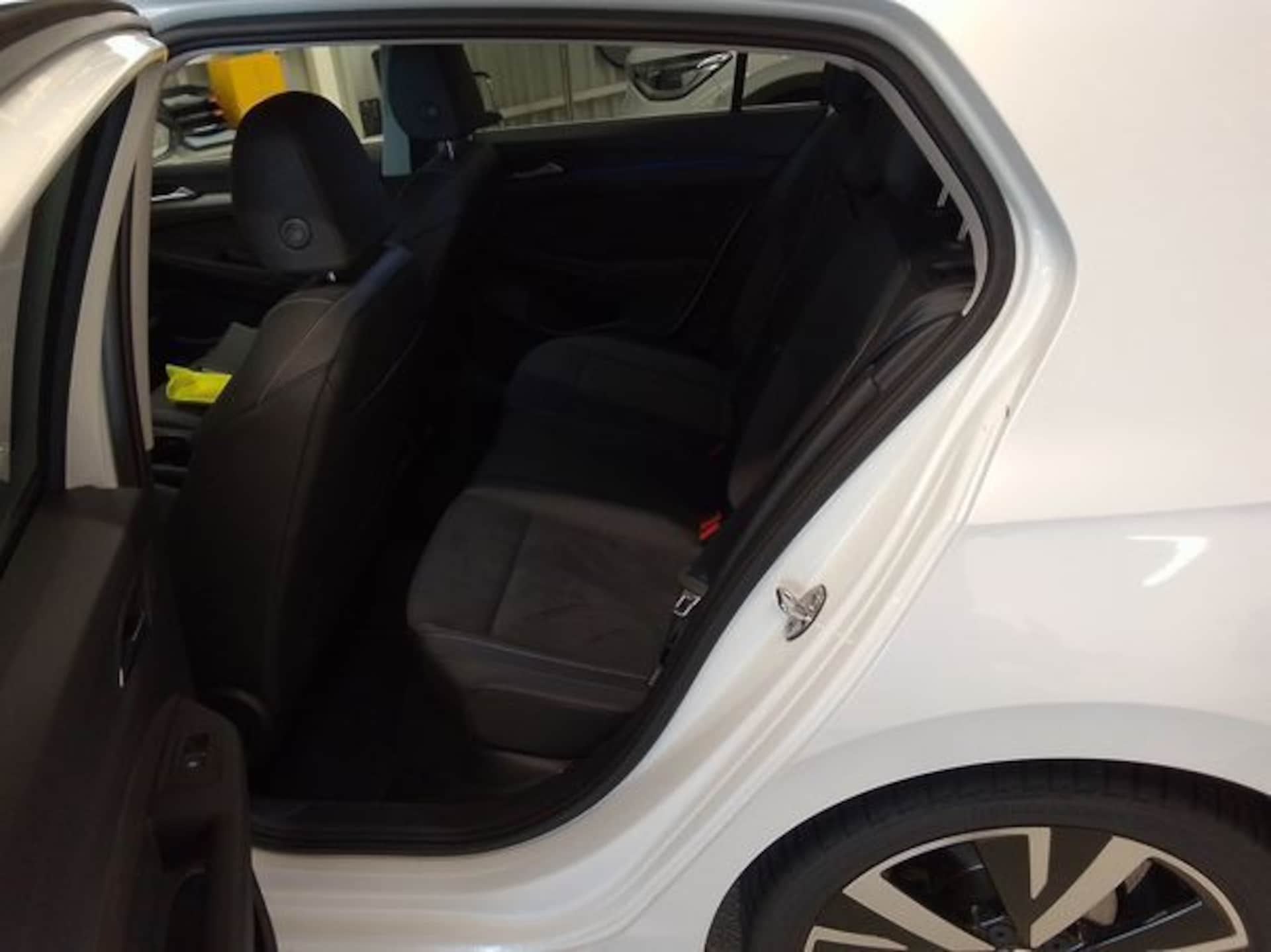 Volkswagen Golf Style