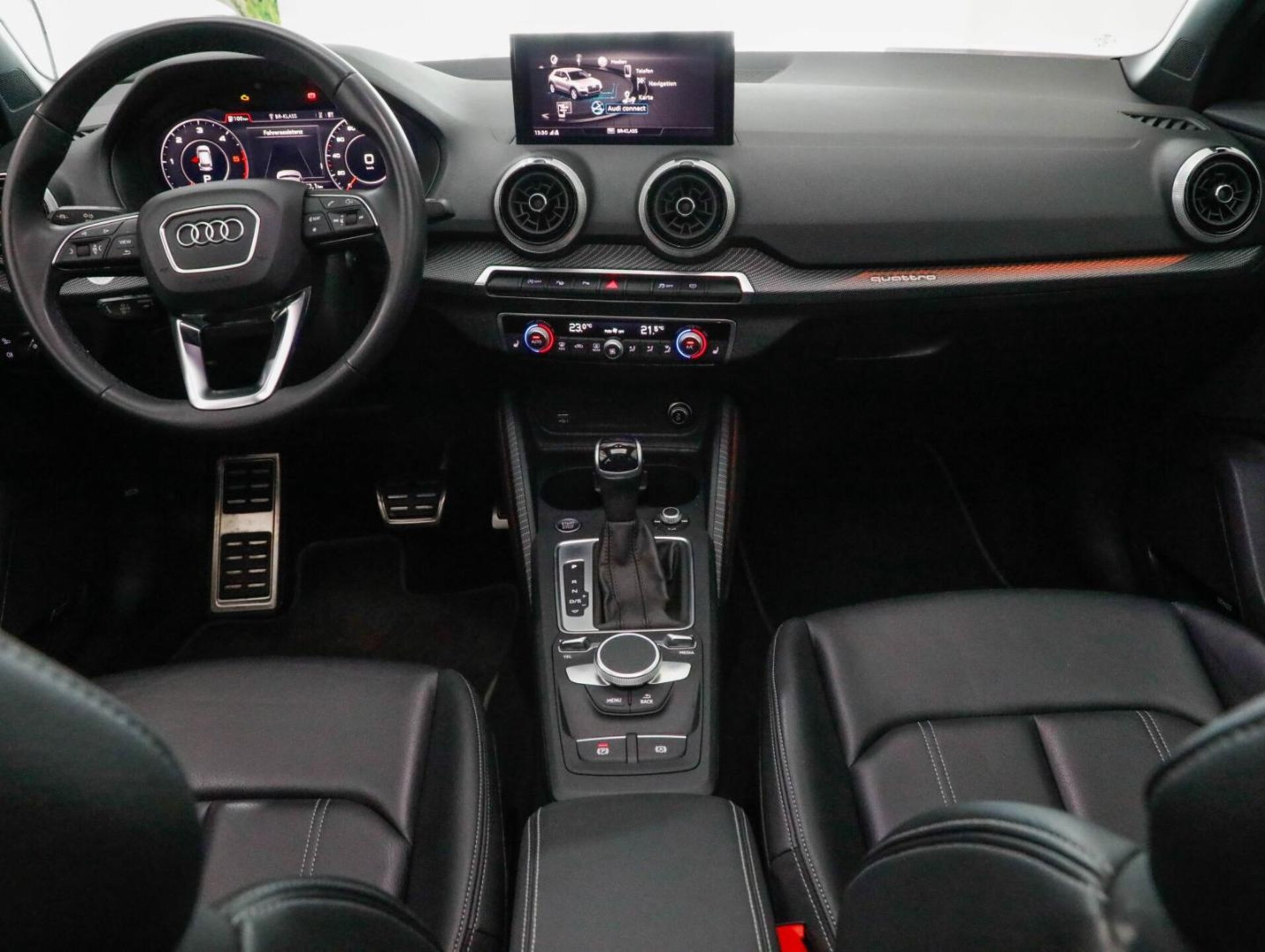 Audi Q2 S line