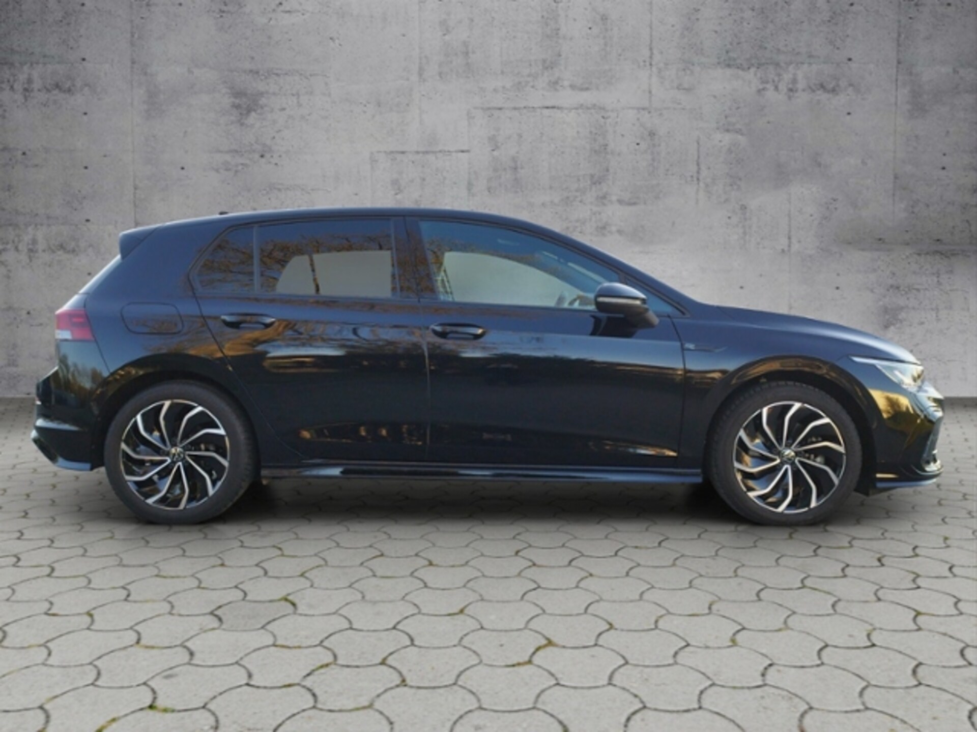 Volkswagen Golf R-Line