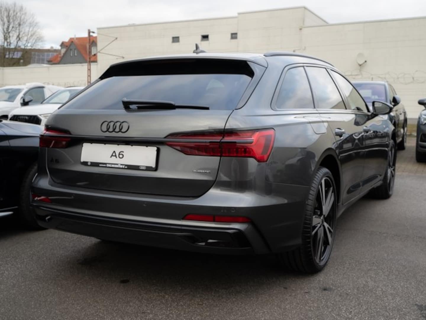 Bild über Audi A6 Avant S line 50 TDI quattro tiptronic - für weitere Informationen kontaktieren Sie den Audi Partner
