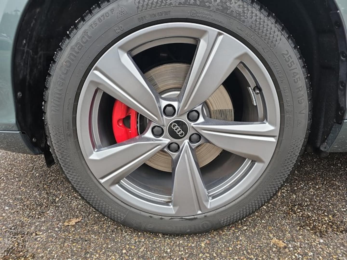 Bild über Audi Q3 SUV TFSI quattro 195 kW S tronic - für weitere Informationen kontaktieren Sie den Audi Partner
