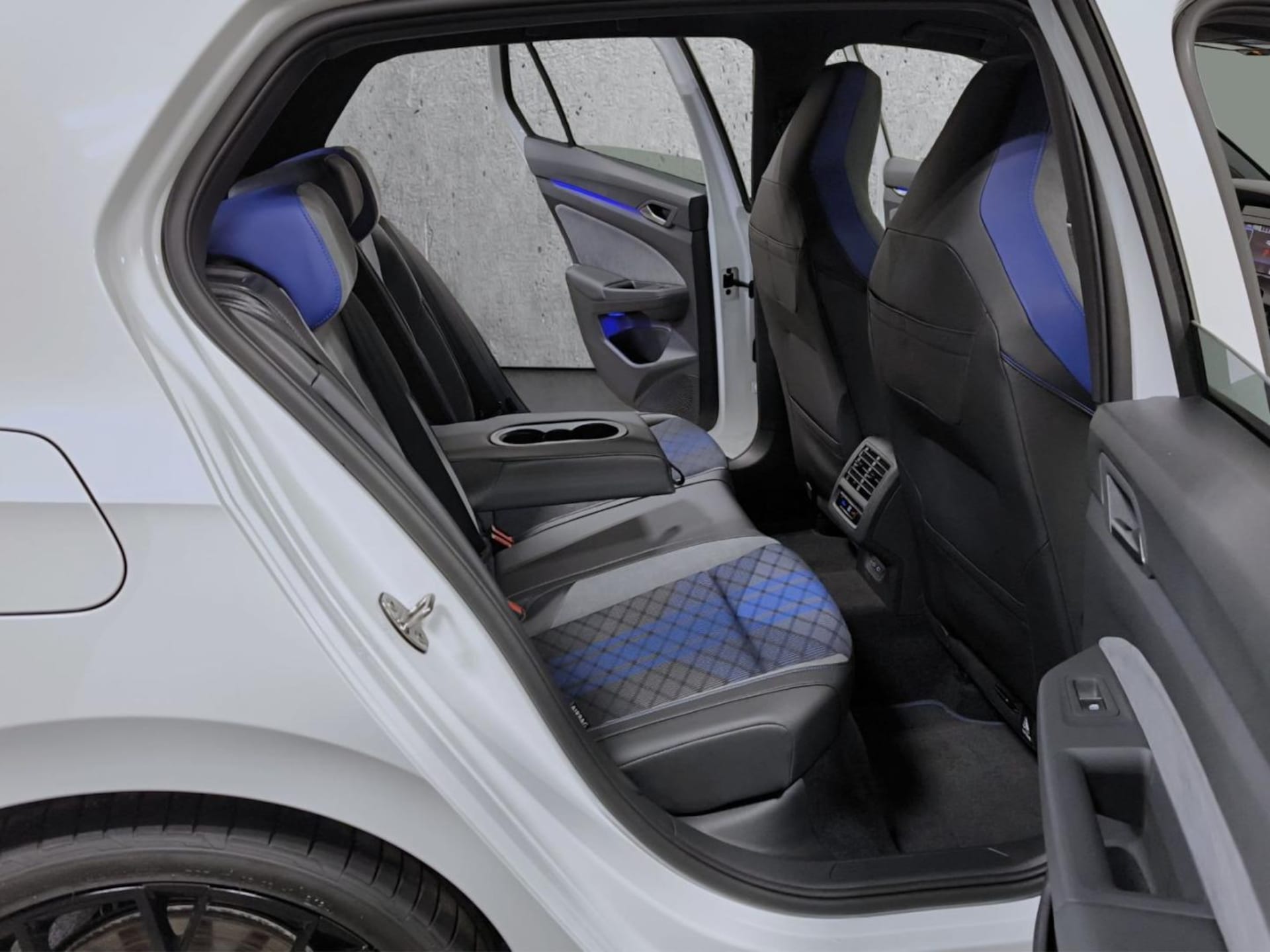 Volkswagen Golf R Black Edition