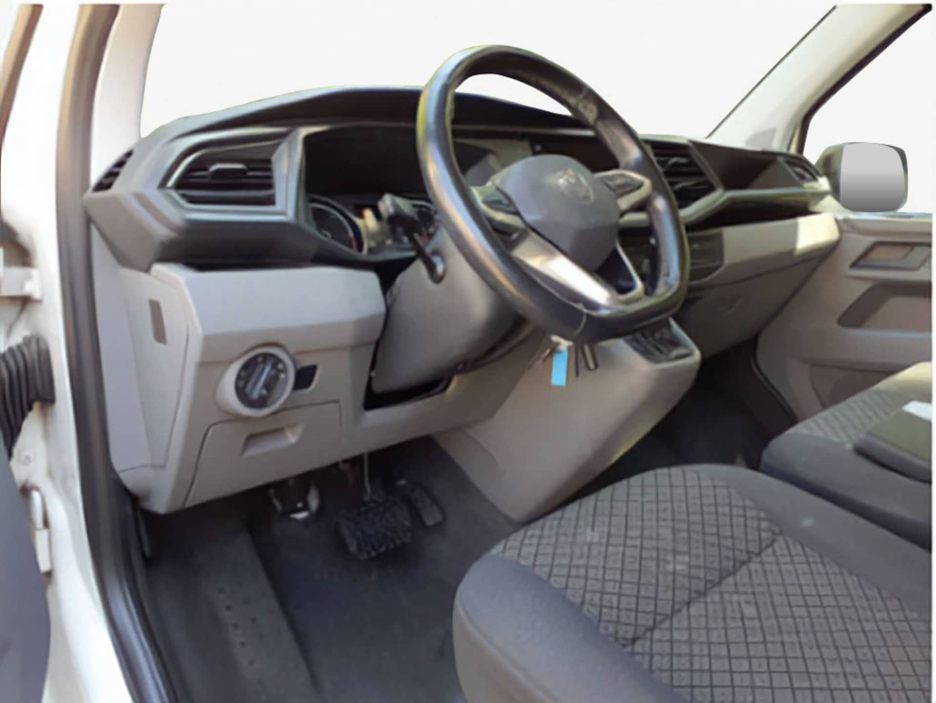 Volkswagen T6.1 Caravelle kurzer Radstand Trendline