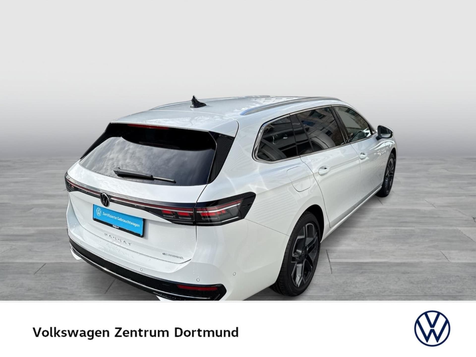 Volkswagen Passat Elegance