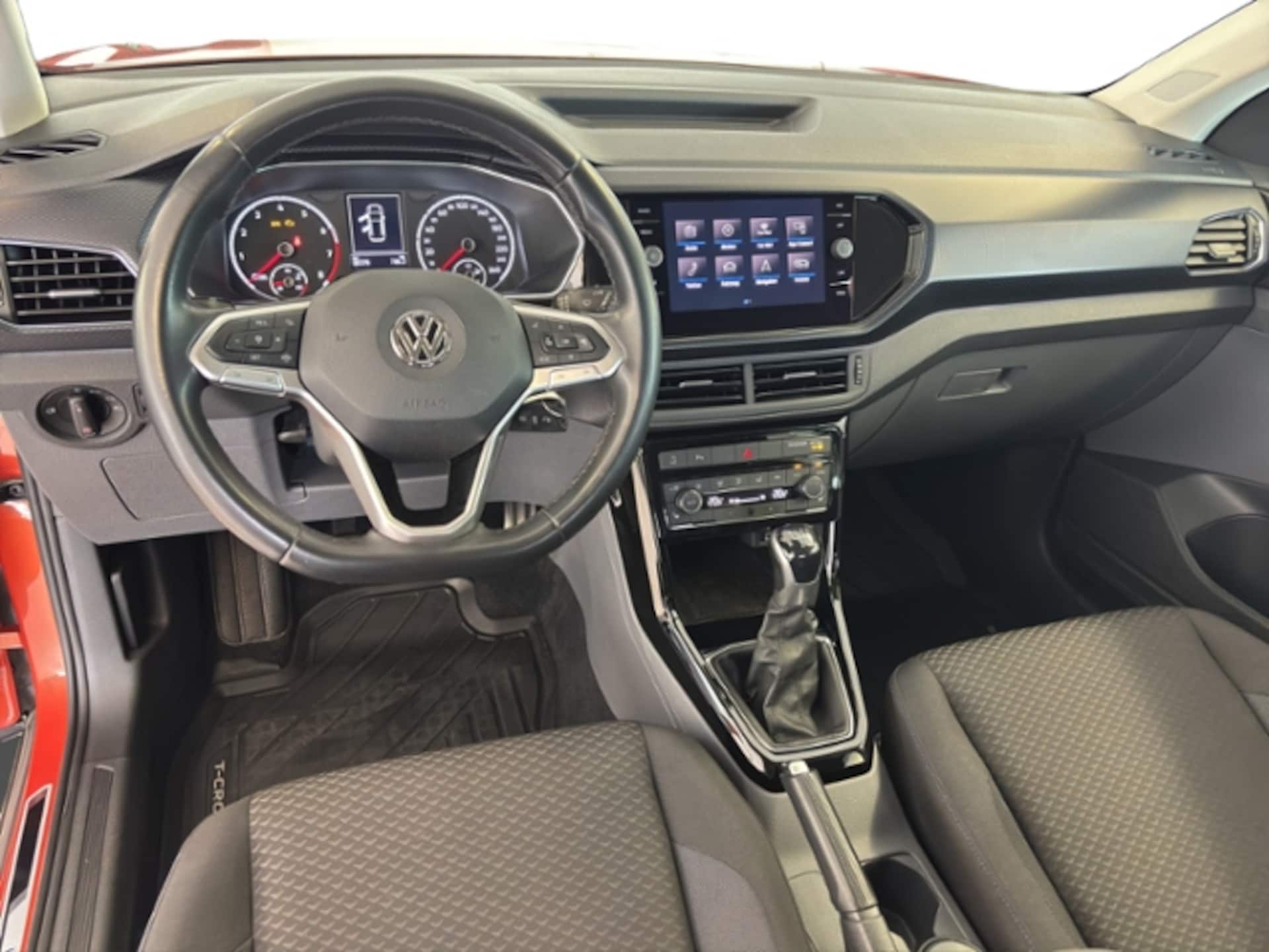 Volkswagen T-Cross United