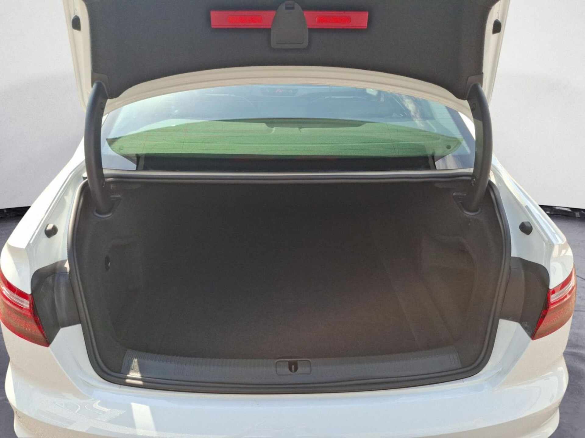 Audi A4 Limousine