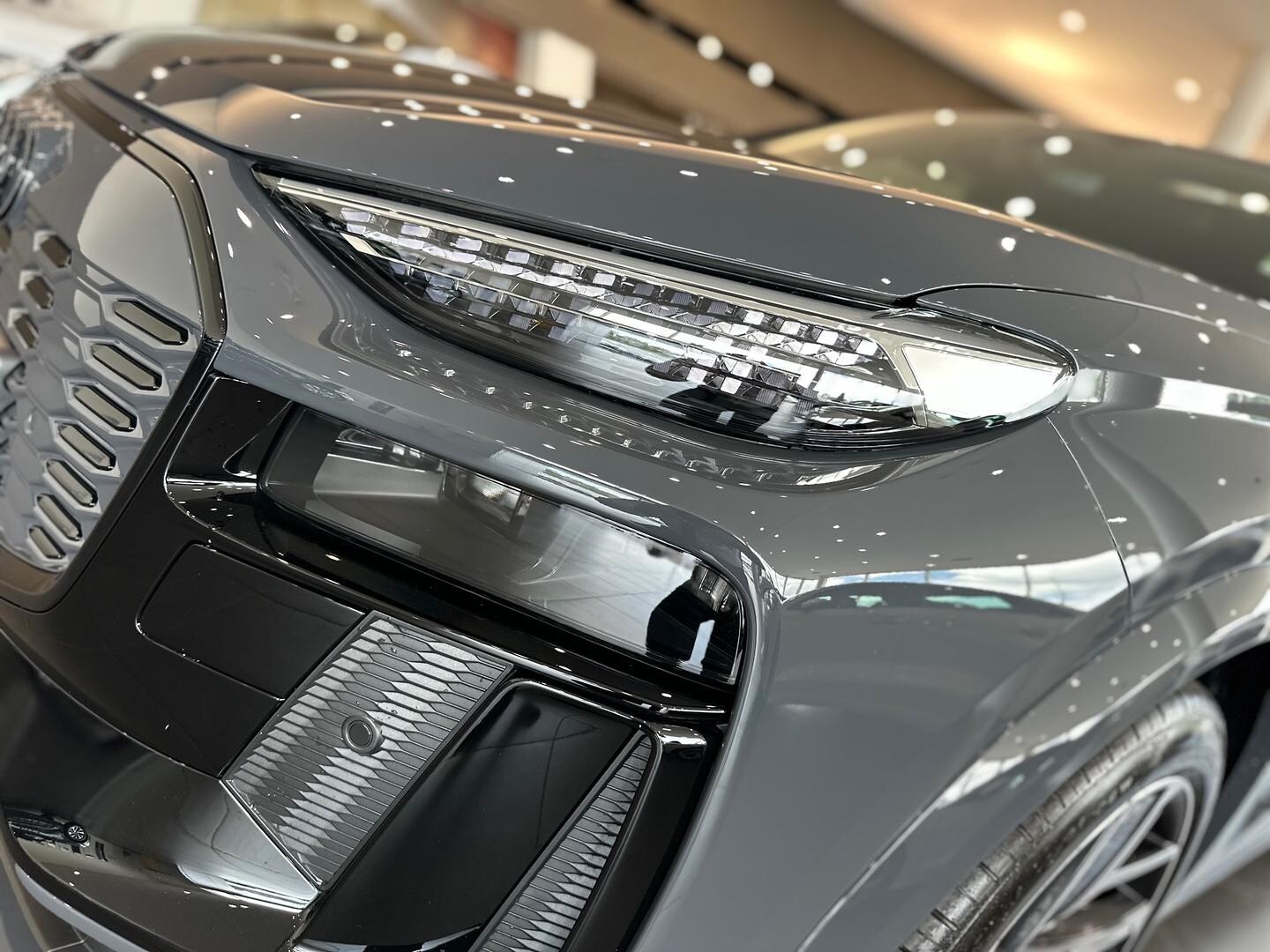 Image about Audi Q6 Sportback e-tron e-tron quattro