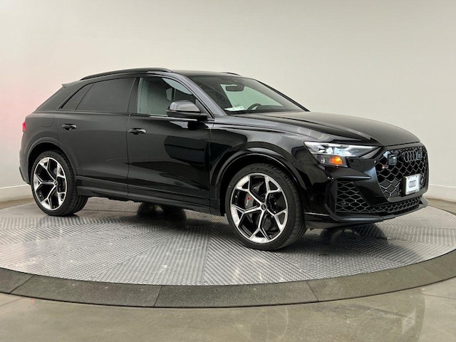 2026 Audi RS Q8 SUV performance