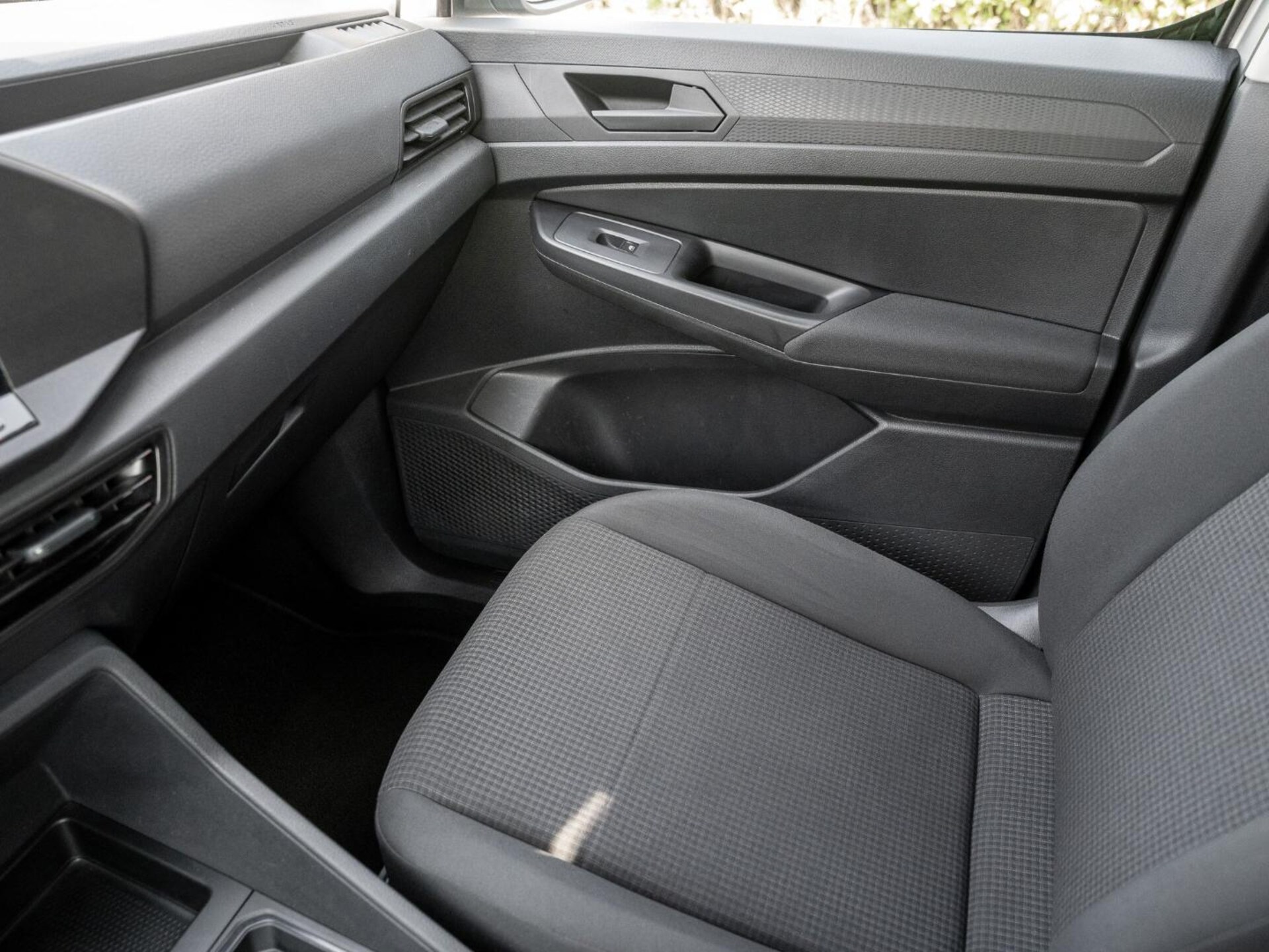 Volkswagen Caddy Maxi Basis-Modell