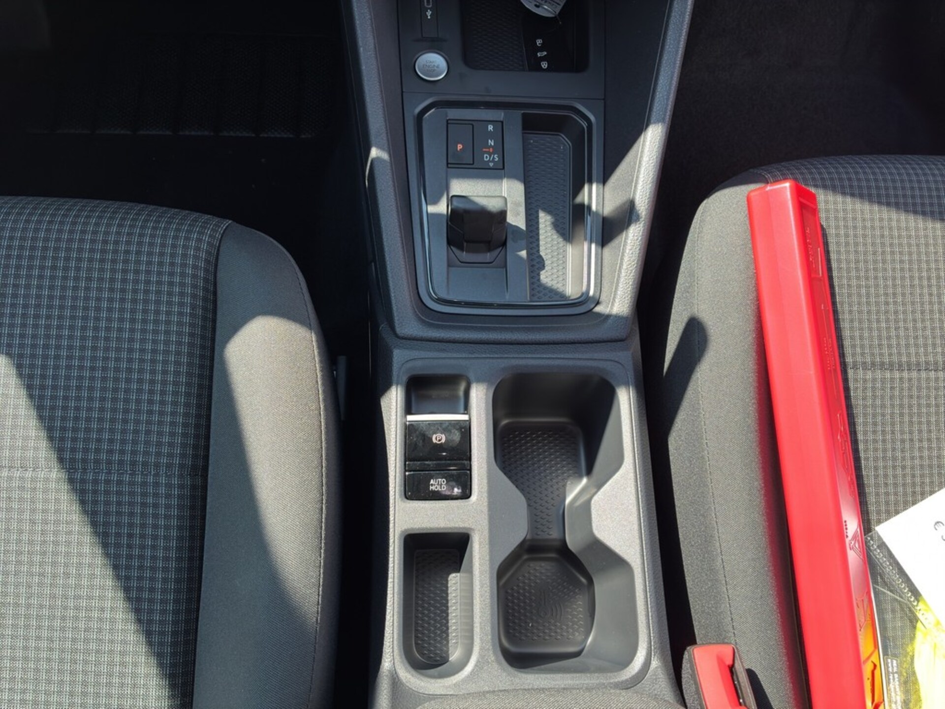 Volkswagen Caddy Basis-Modell