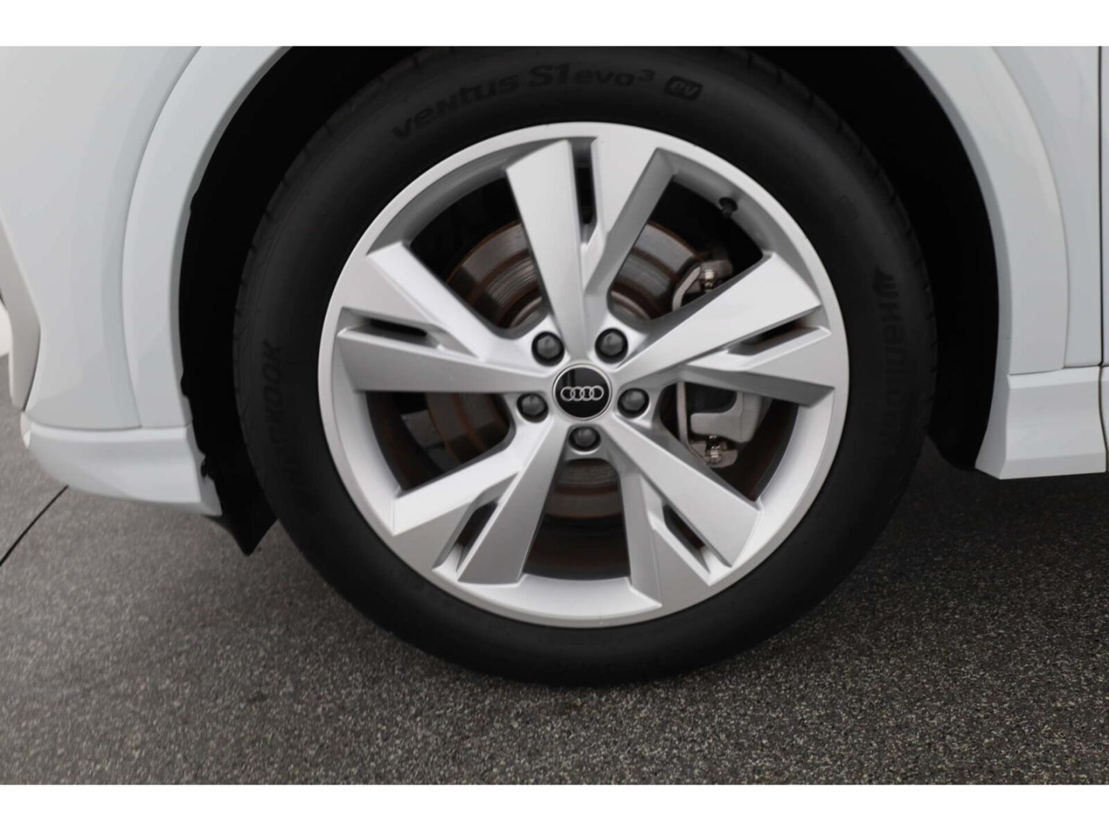 Audi Q4 e-tron – Bild 8
