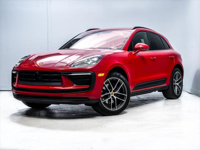 2025 Porsche Macan Base