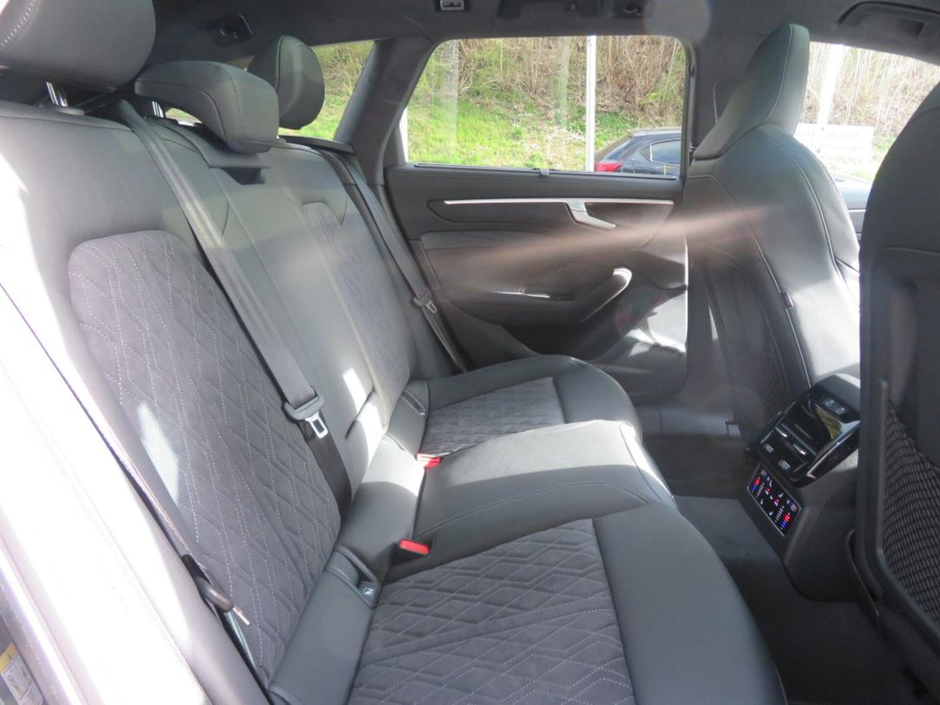 Audi A6 Avant edition one